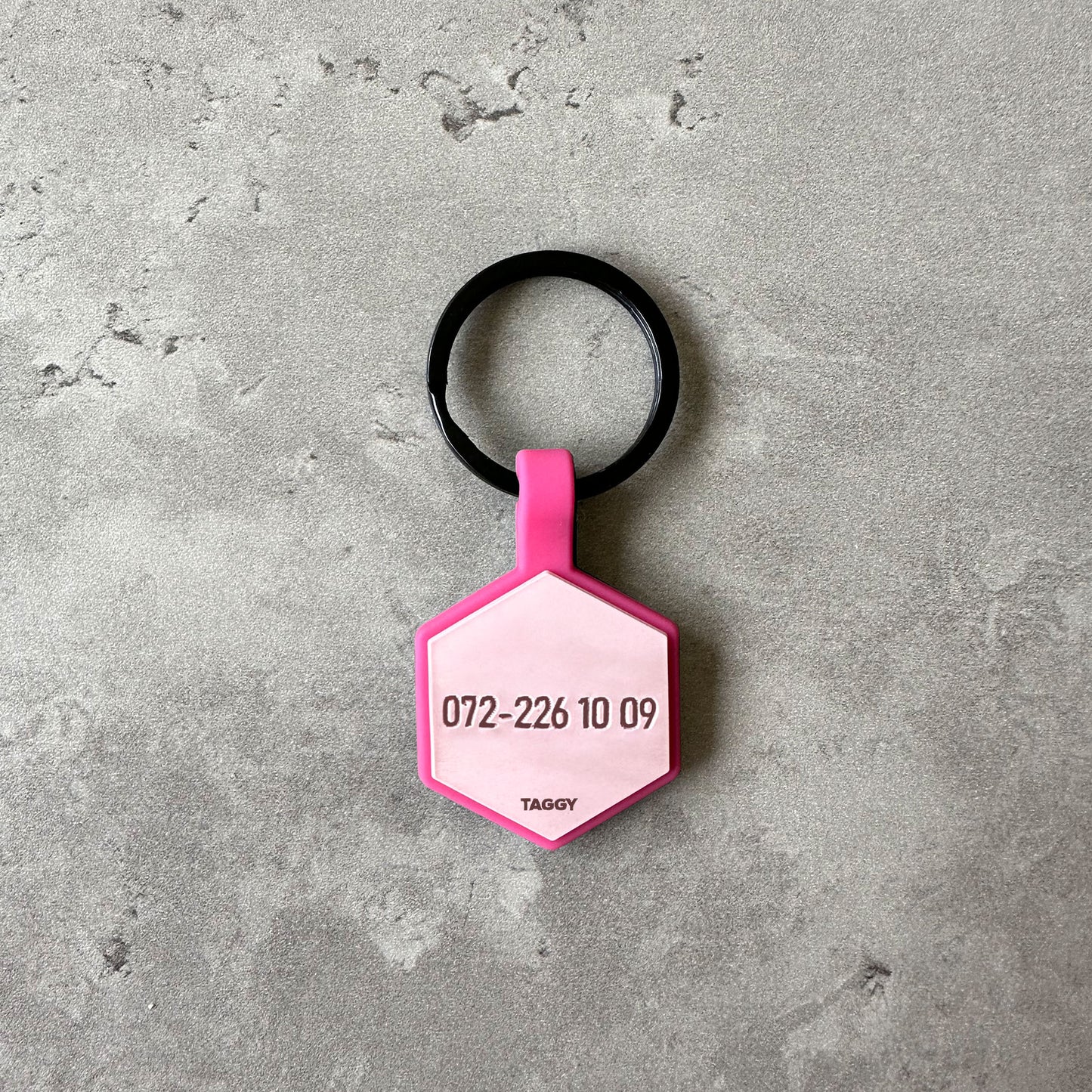 Light pink name tag for dog - Font Tea